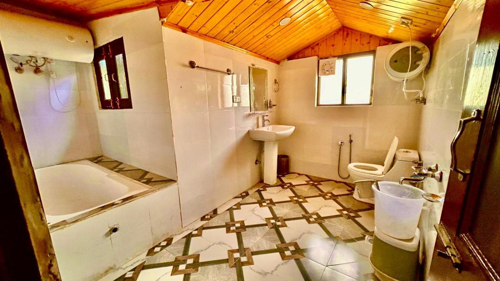 As Resorts Maintained By Zaara Resorts Pahalgam Exterior photo