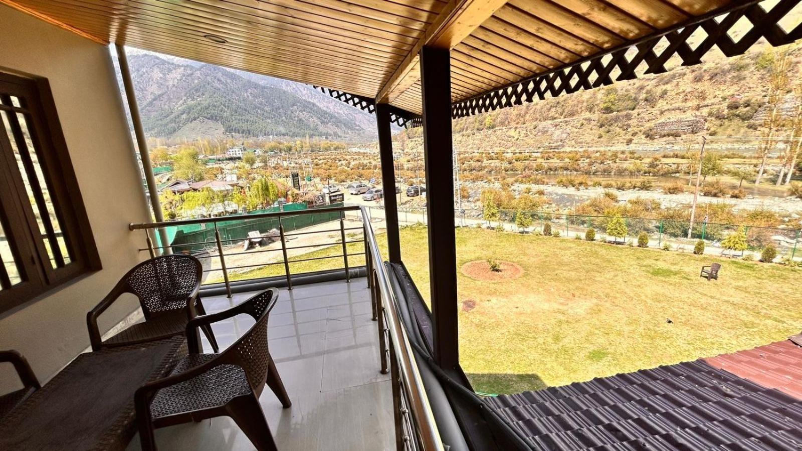 As Resorts Maintained By Zaara Resorts Pahalgam Exterior photo